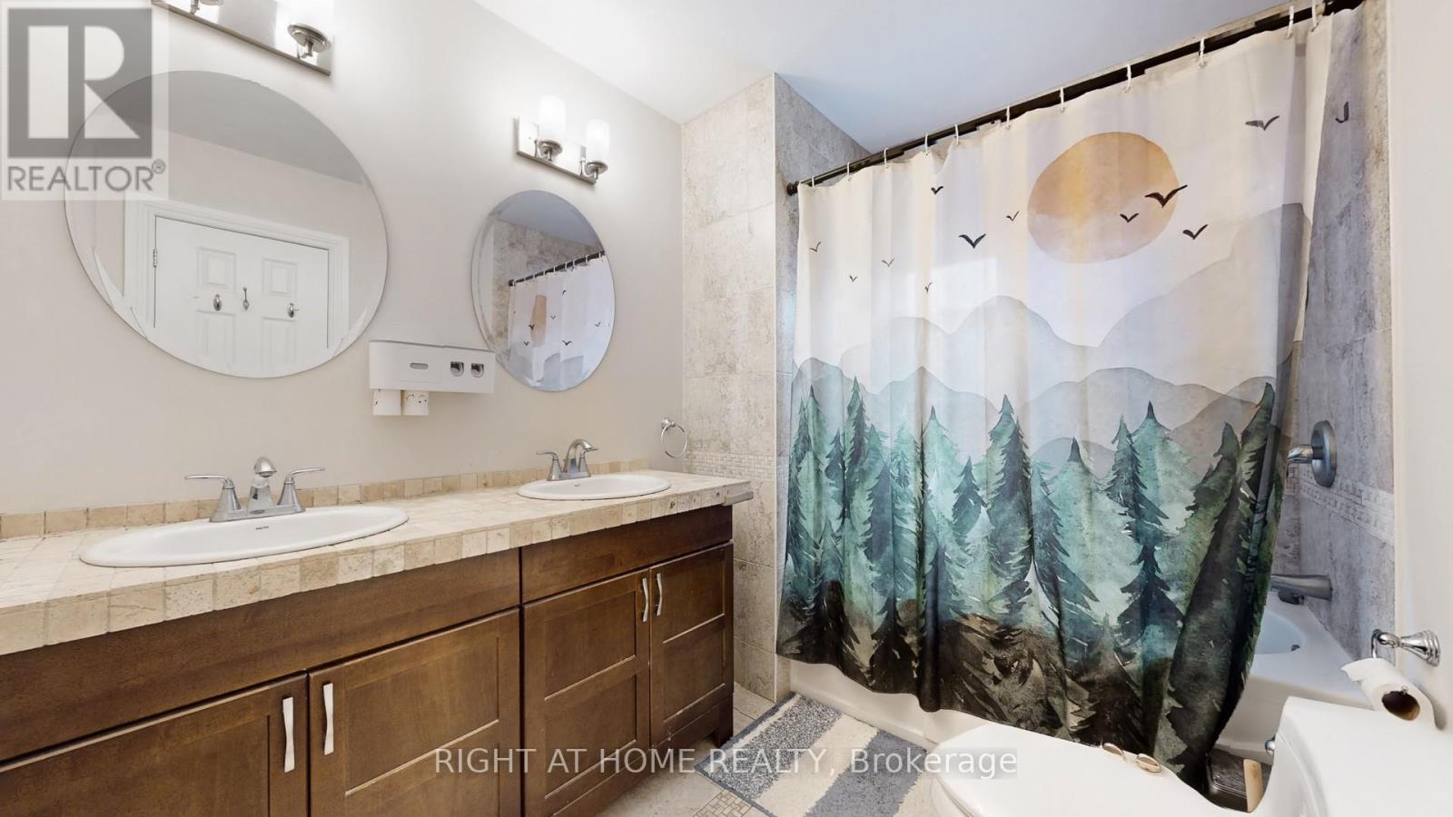 19 Harjolyn Drive, Toronto, Ontario  M9B 3T8 - Photo 21 - W12876182