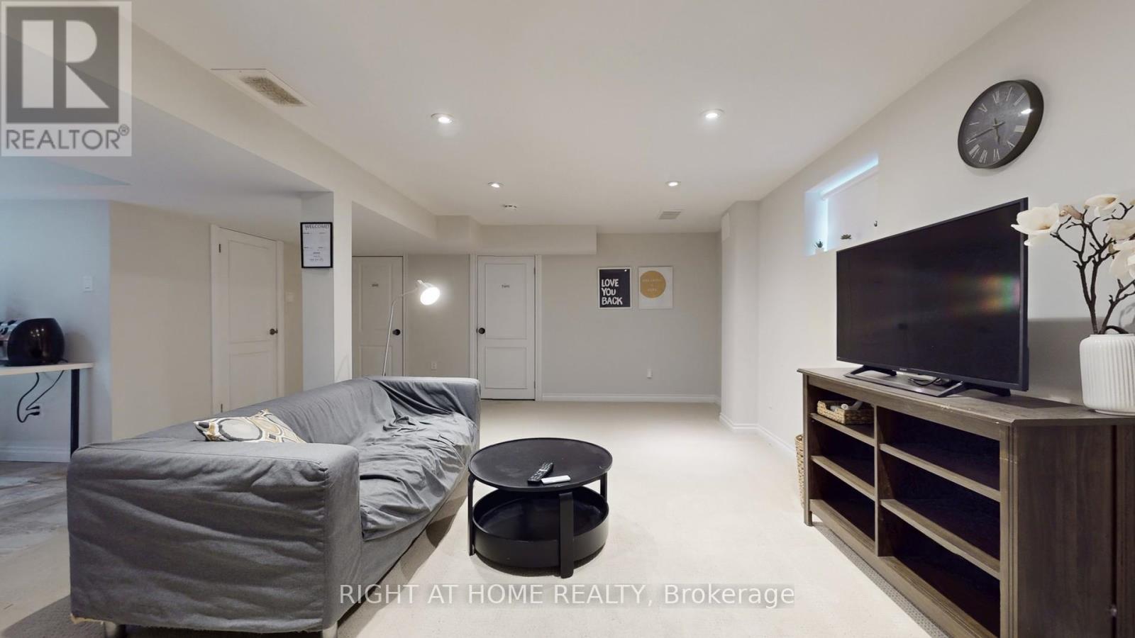 19 Harjolyn Drive, Toronto, Ontario  M9B 3T8 - Photo 36 - W12876182