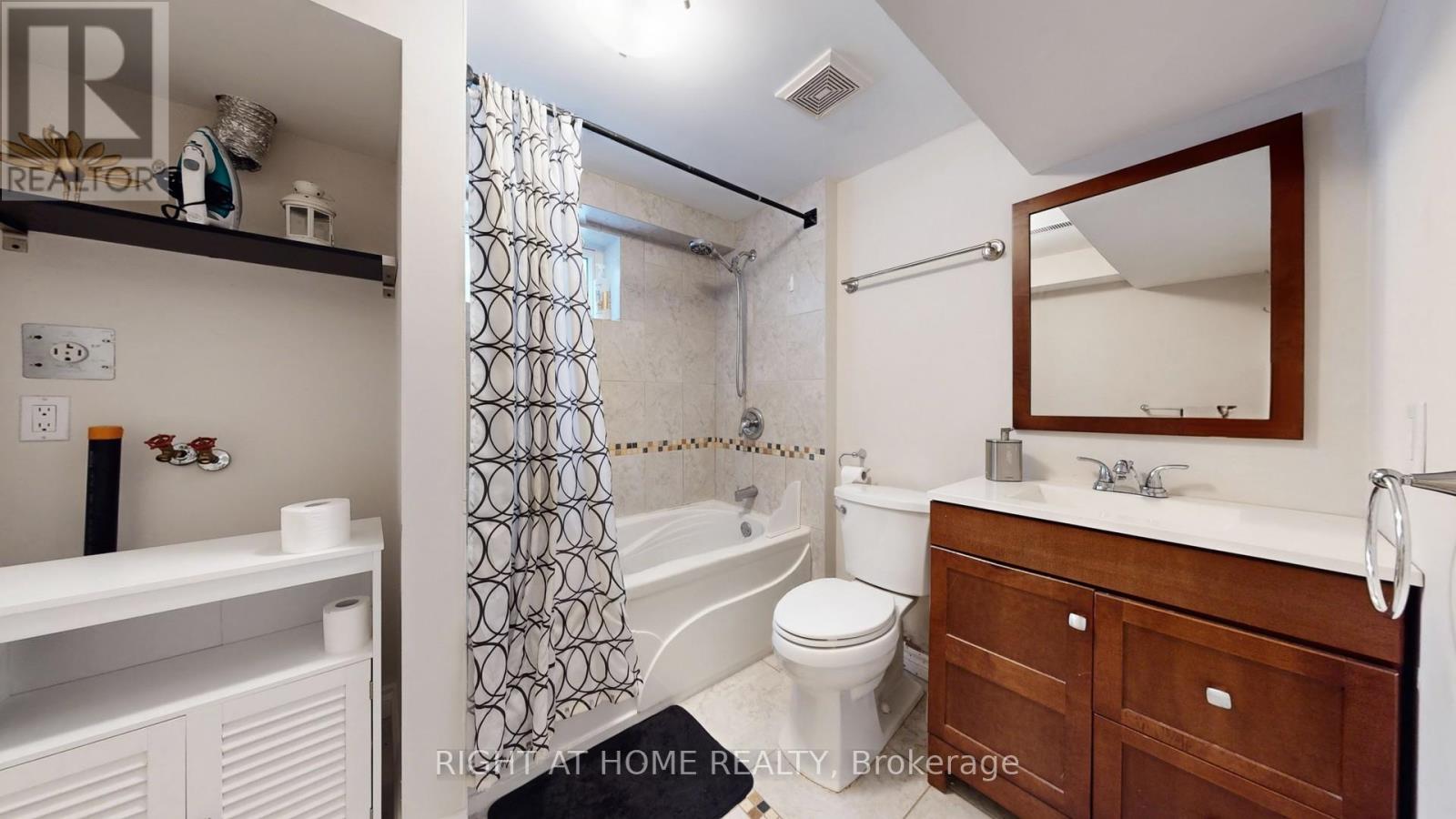 19 Harjolyn Drive, Toronto, Ontario  M9B 3T8 - Photo 42 - W12876182