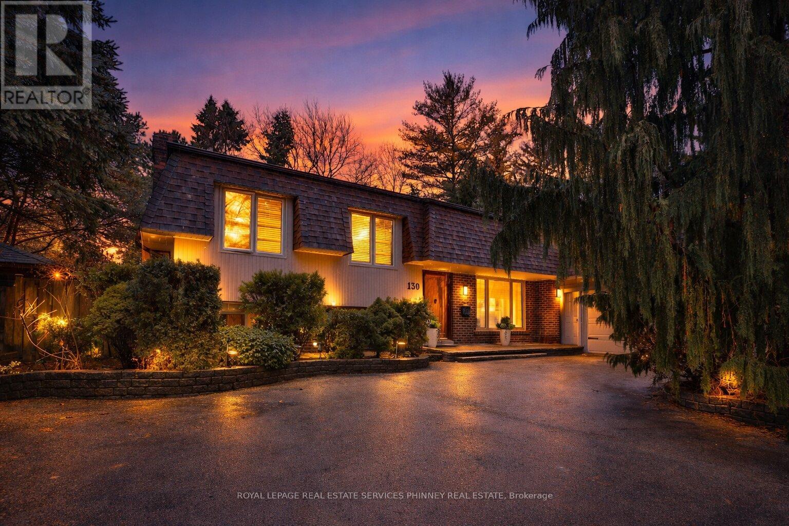 130 Tavistock Square, Oakville, Ontario  L6K 2V2 - Photo 1 - W12876198