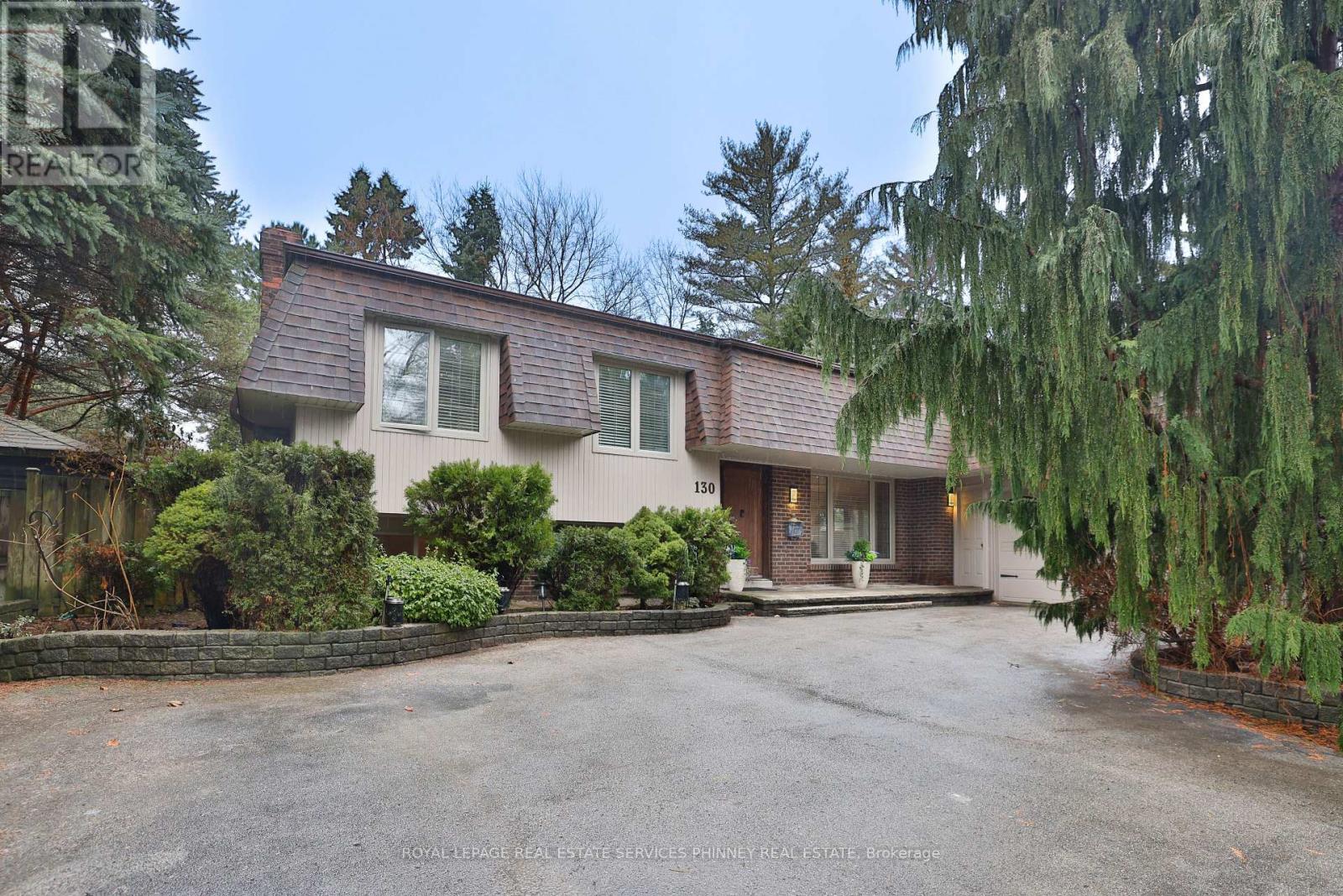 130 Tavistock Square, Oakville, Ontario  L6K 2V2 - Photo 2 - W12876198