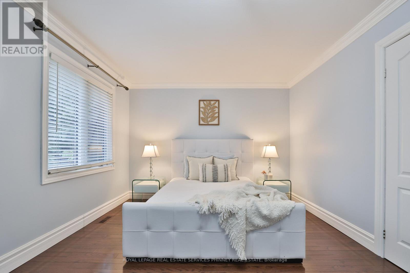 130 Tavistock Square, Oakville, Ontario  L6K 2V2 - Photo 22 - W12876198