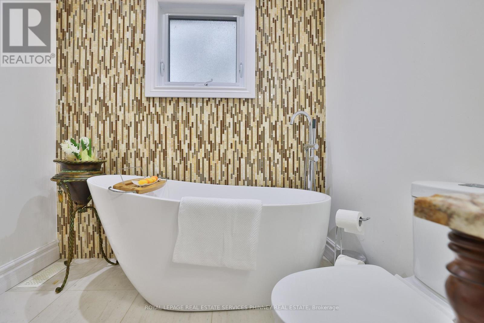 130 Tavistock Square, Oakville, Ontario  L6K 2V2 - Photo 26 - W12876198