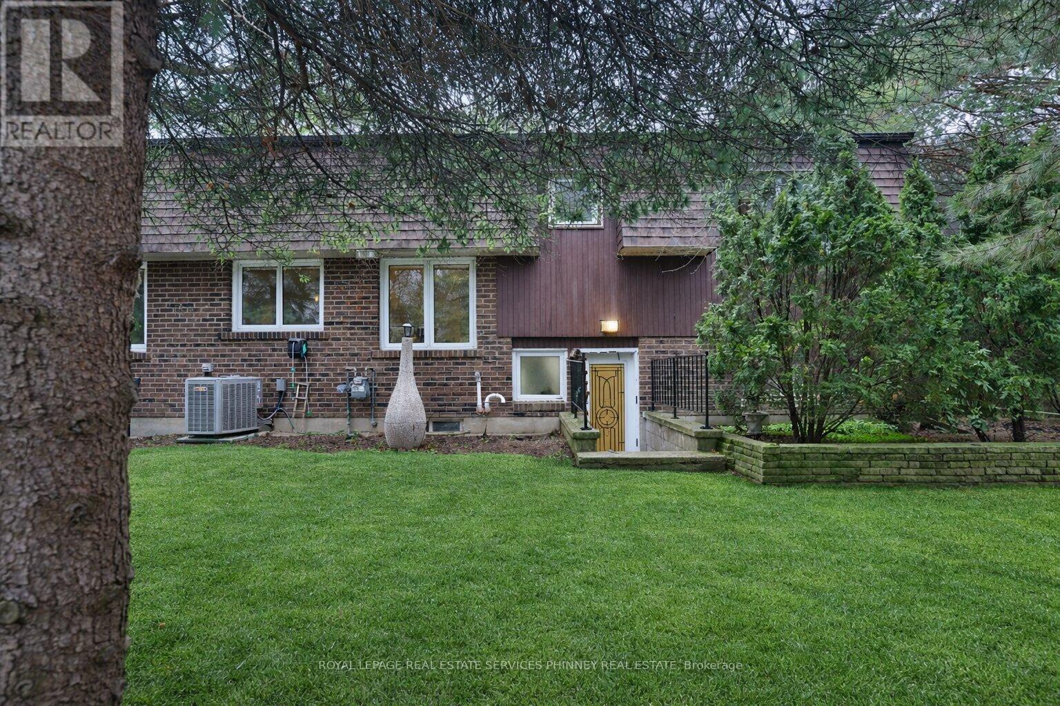 130 Tavistock Square, Oakville, Ontario  L6K 2V2 - Photo 41 - W12876198