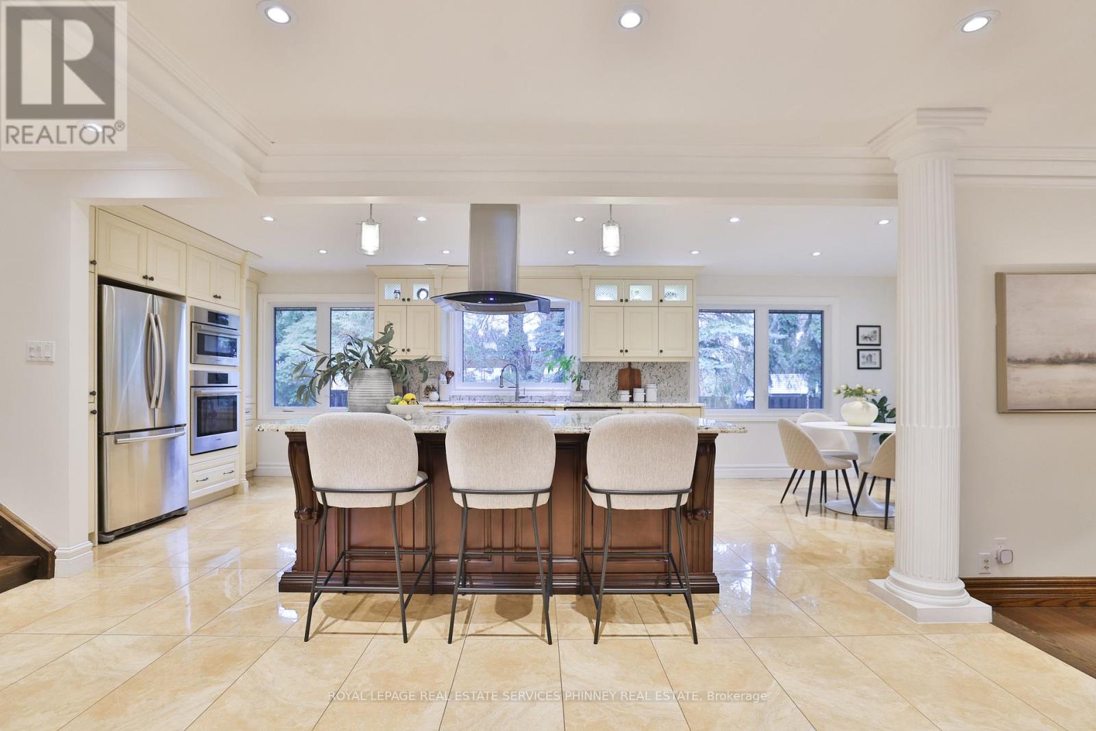 130 Tavistock Square, Oakville, Ontario  L6K 2V2 - Photo 9 - W12876198