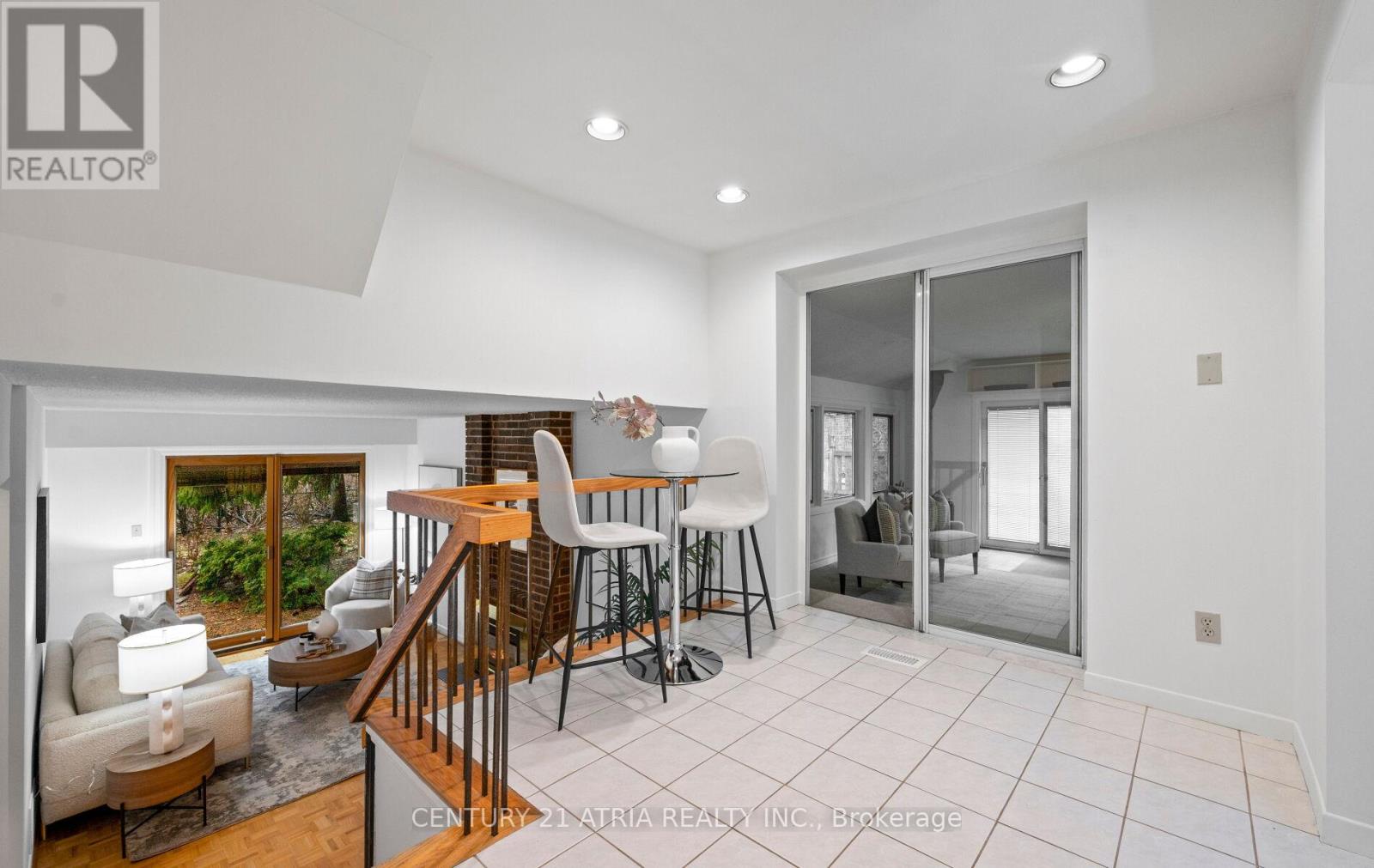 6128 Wabukayne Court, Mississauga, Ontario  L5N 2B2 - Photo 13 - W12876210