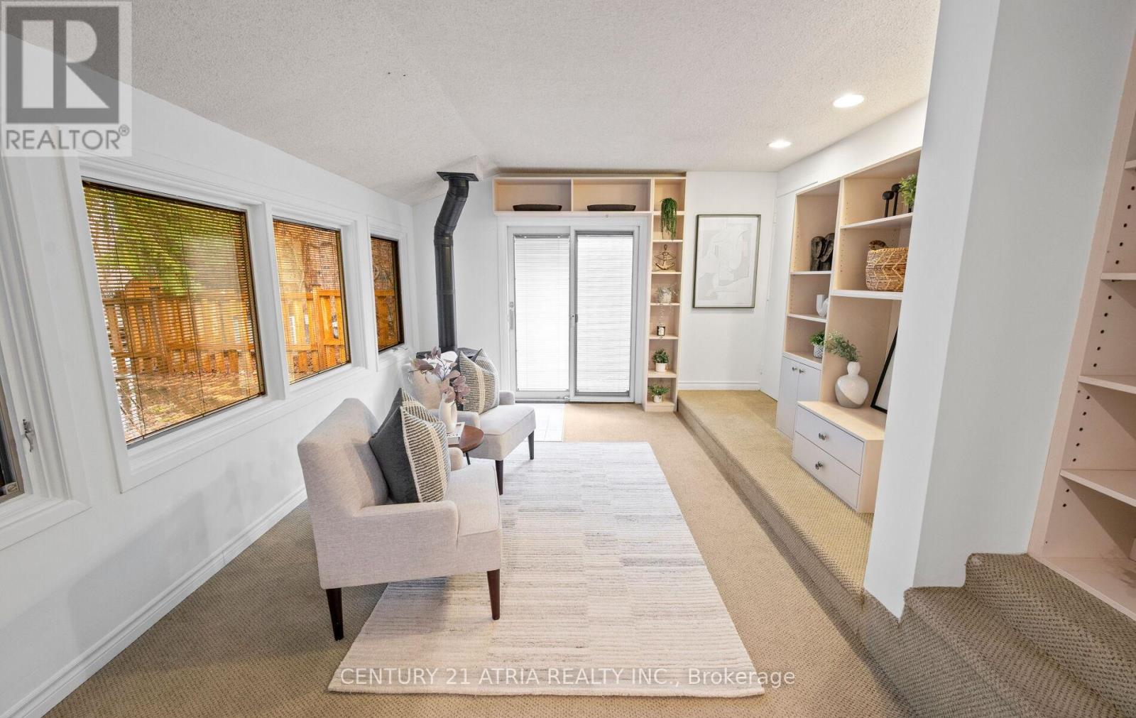 6128 Wabukayne Court, Mississauga, Ontario  L5N 2B2 - Photo 15 - W12876210