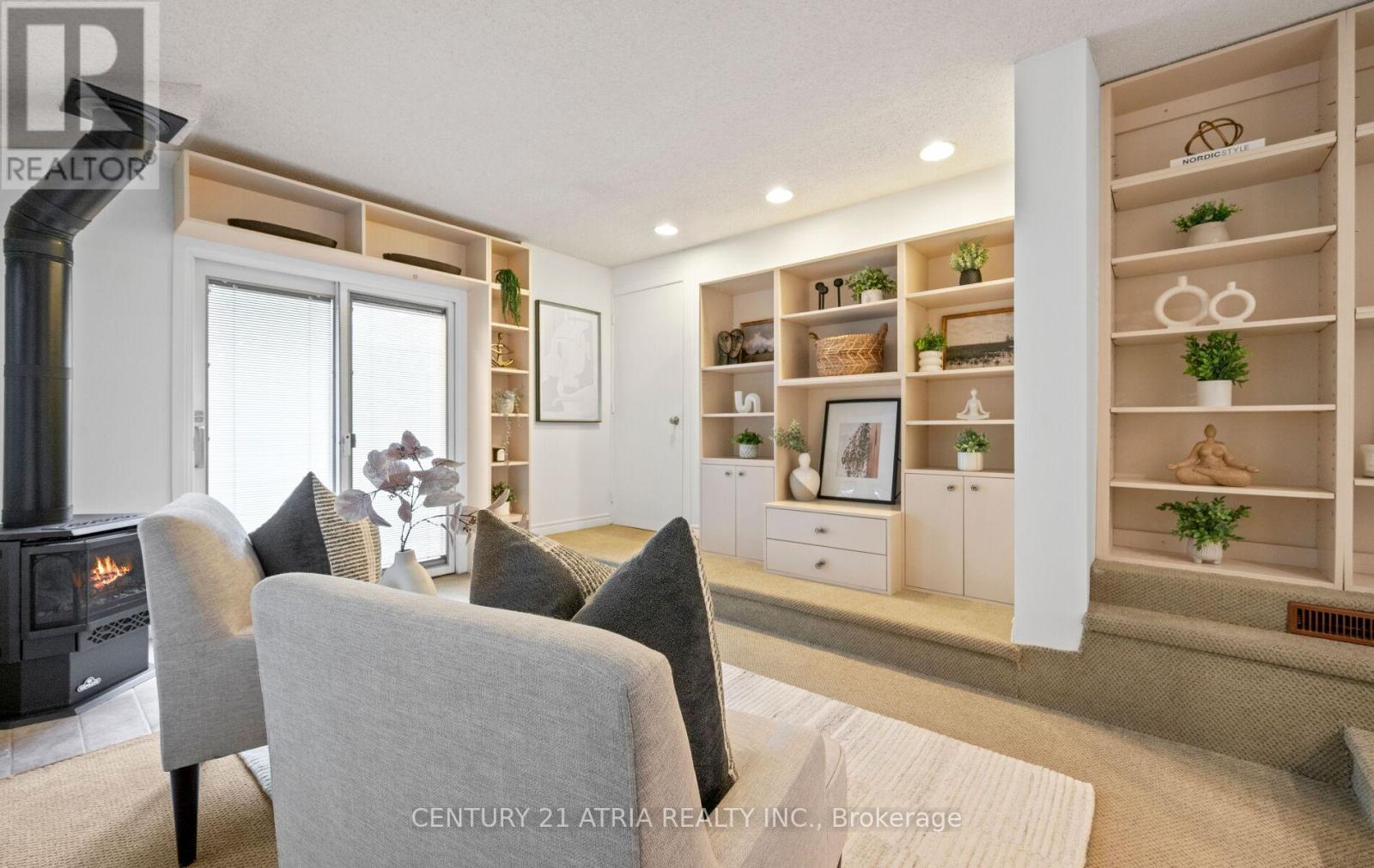 6128 Wabukayne Court, Mississauga, Ontario  L5N 2B2 - Photo 16 - W12876210