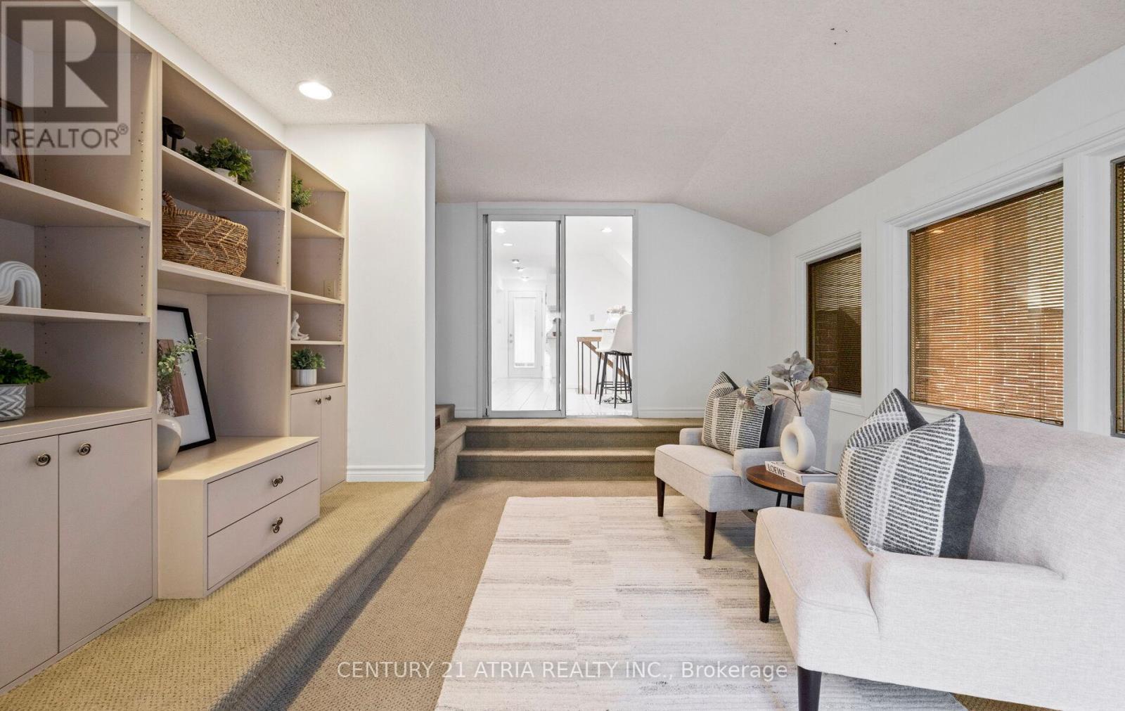 6128 Wabukayne Court, Mississauga, Ontario  L5N 2B2 - Photo 17 - W12876210