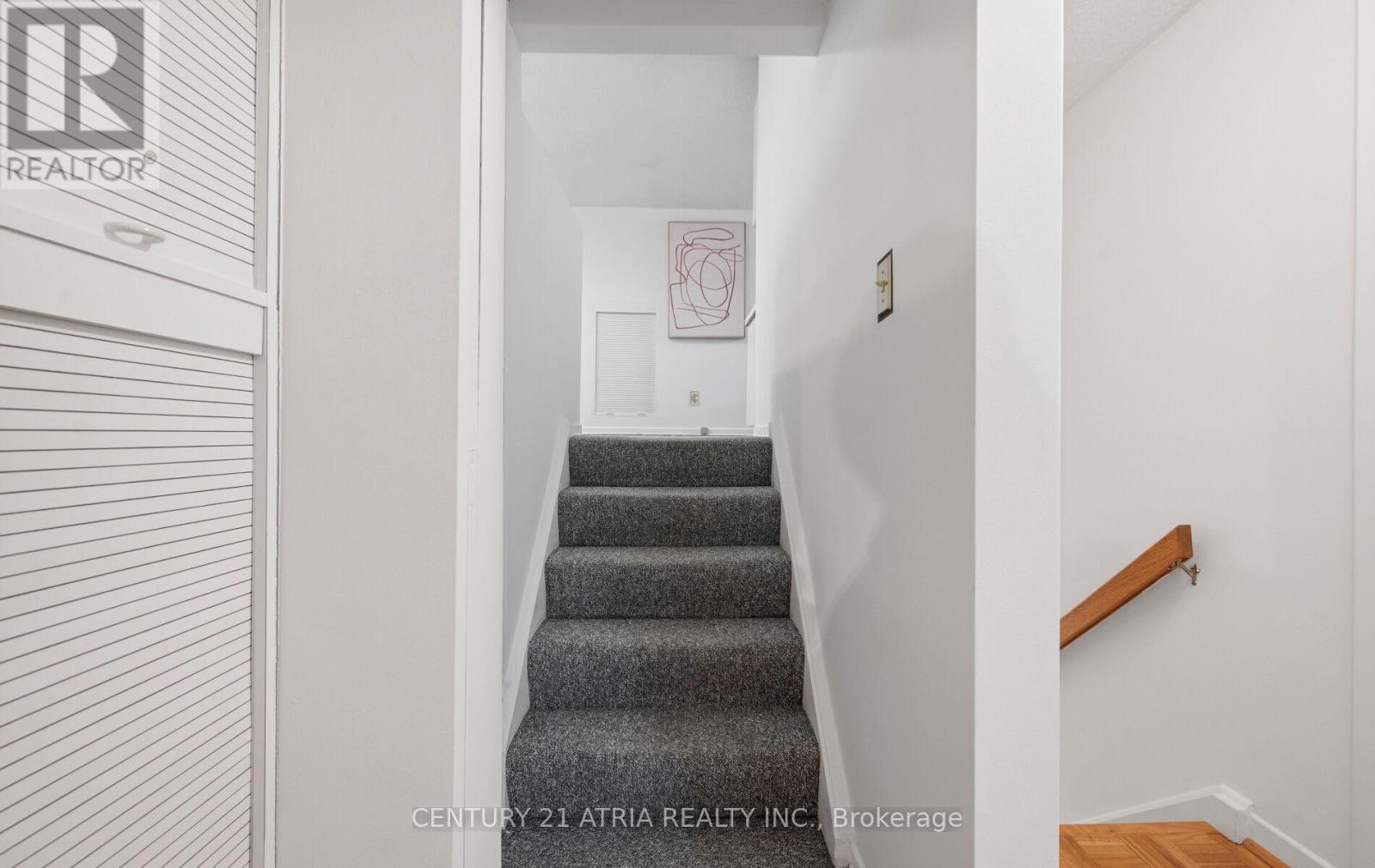 6128 Wabukayne Court, Mississauga, Ontario  L5N 2B2 - Photo 26 - W12876210