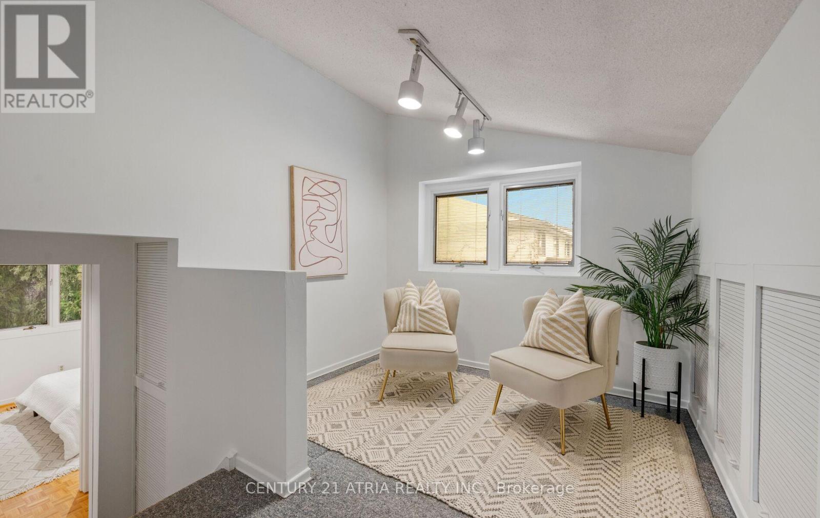 6128 Wabukayne Court, Mississauga, Ontario  L5N 2B2 - Photo 27 - W12876210