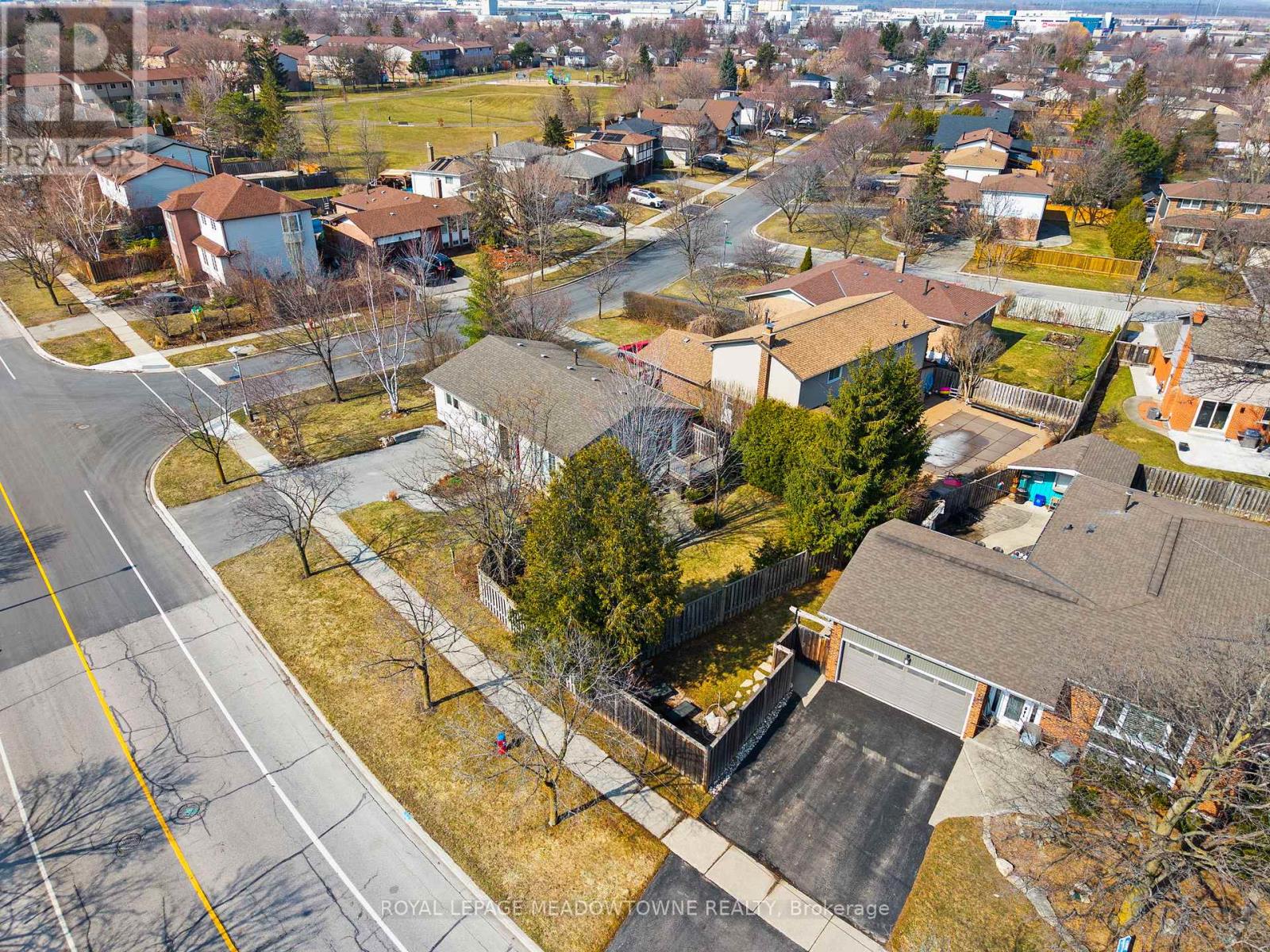 809 Woodward Avenue, Milton, Ontario  L9T 3V1 - Photo 42 - W12876220