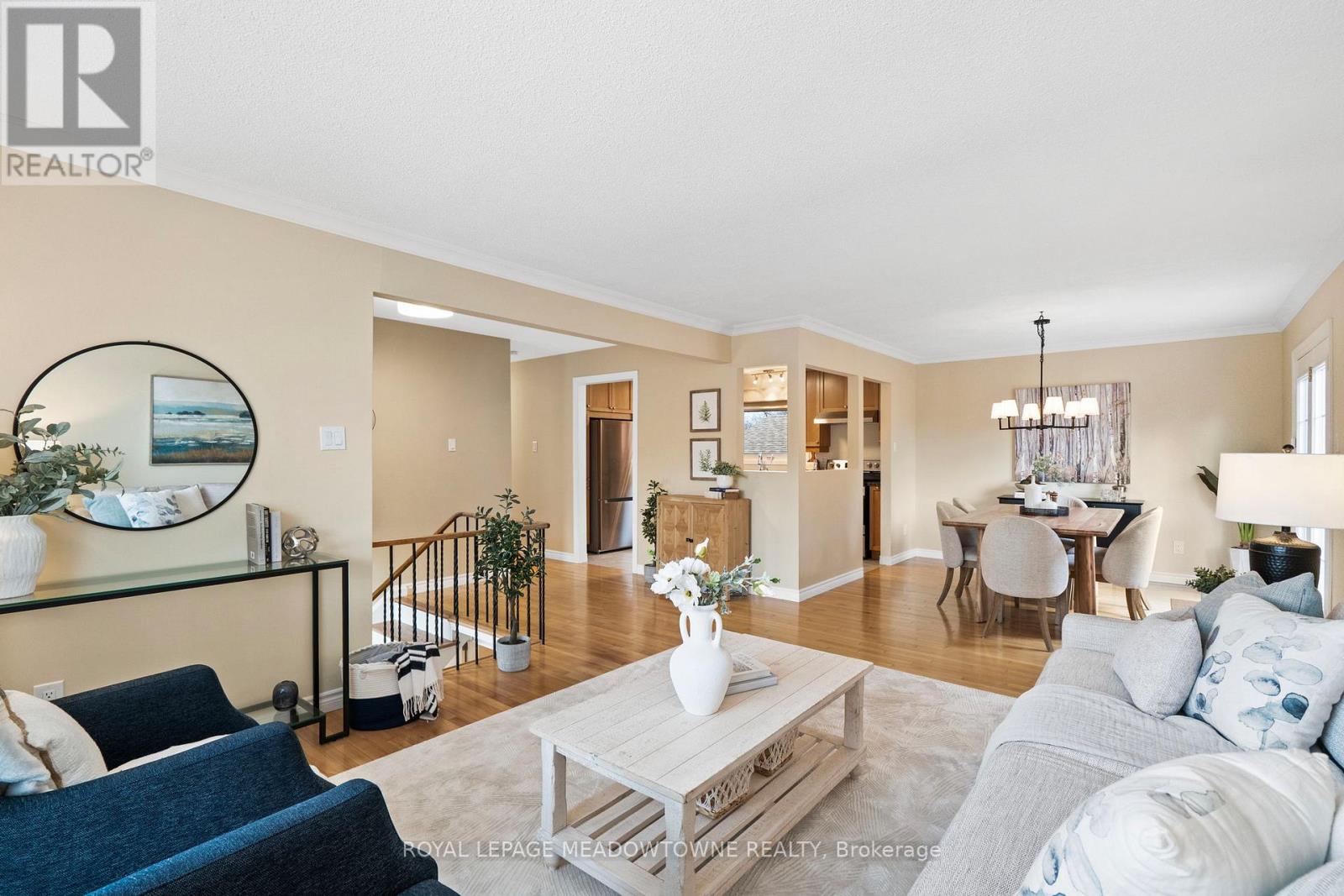 809 Woodward Avenue, Milton, Ontario  L9T 3V1 - Photo 8 - W12876220