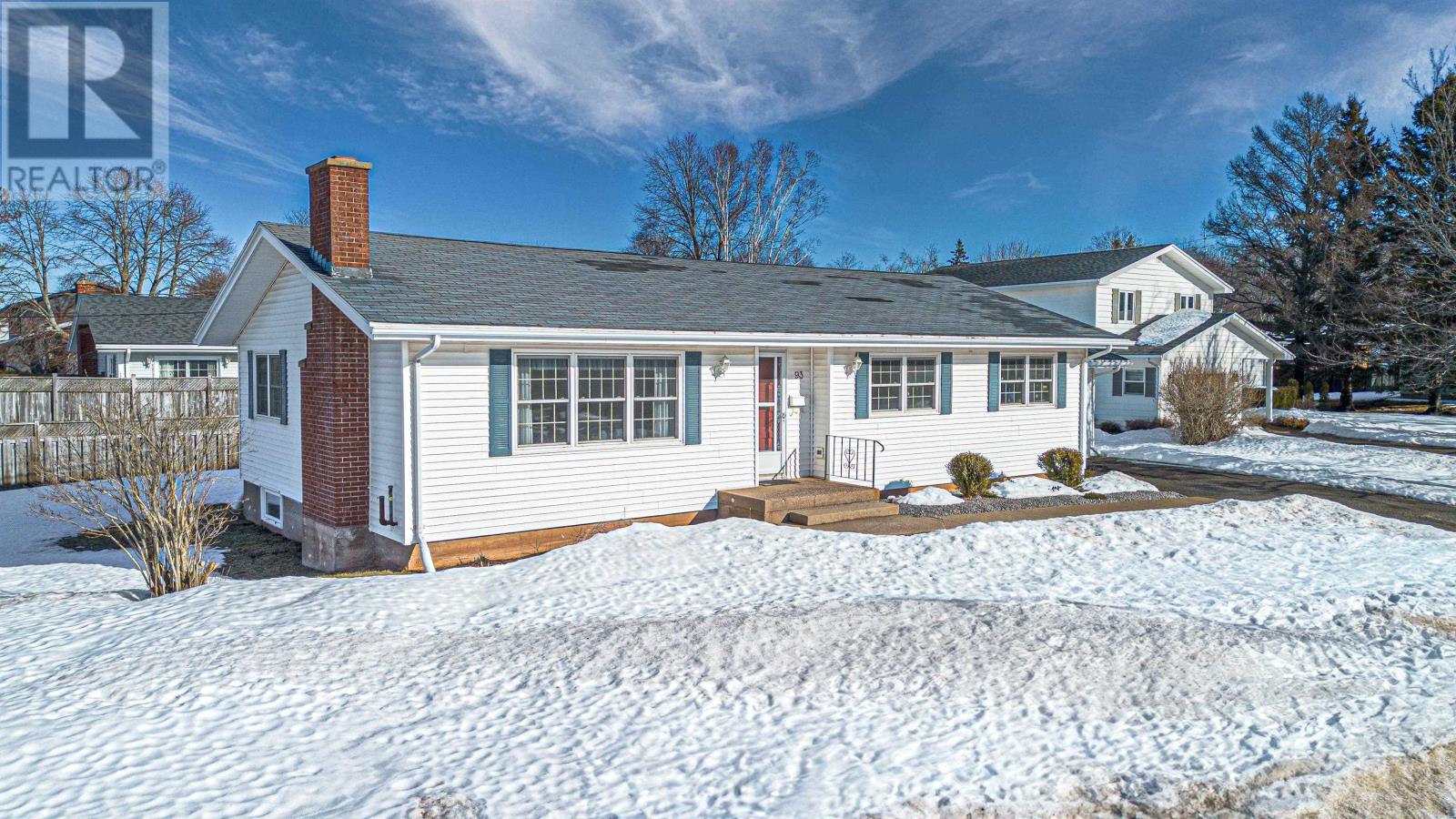 93 Nassau Street, Charlottetown, Prince Edward Island  C1A 7V9 - Photo 2 - 202604437