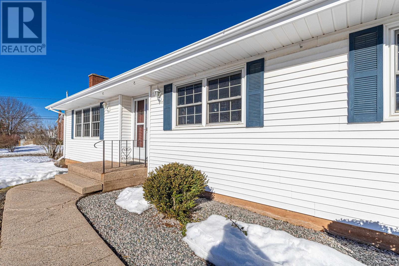 93 Nassau Street, Charlottetown, Prince Edward Island  C1A 7V9 - Photo 3 - 202604437