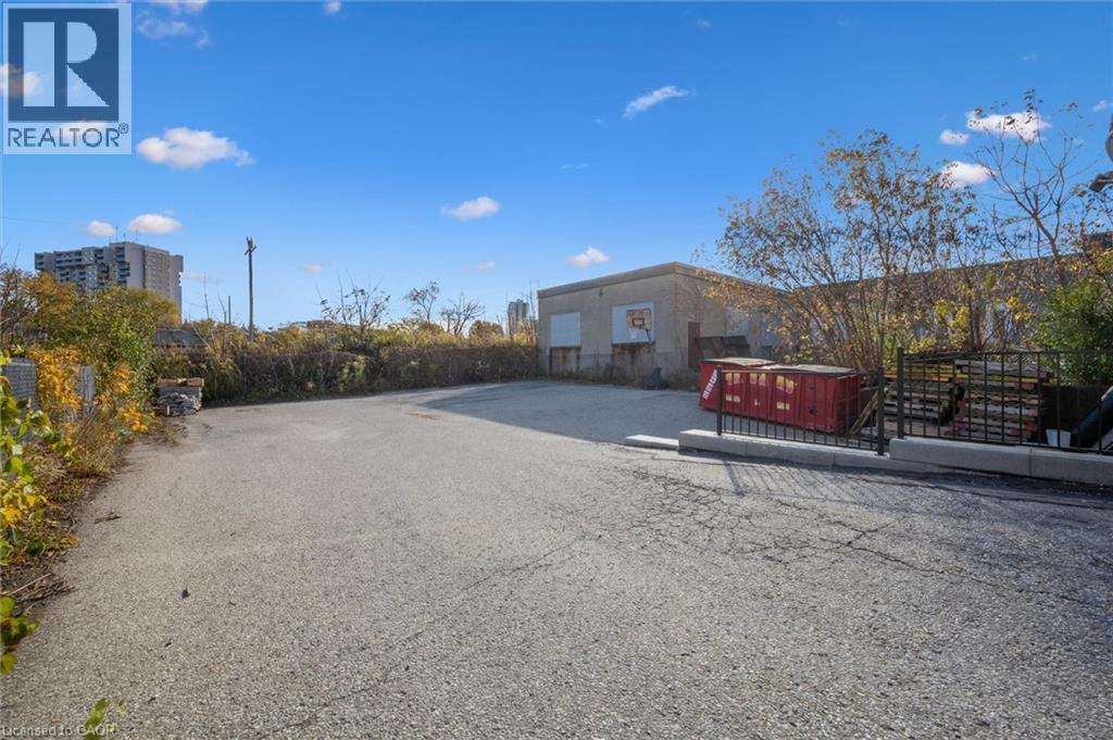 325 Breithaupt Street, Kitchener, Ontario N2H 5H6 - Photo 5 - 40786369