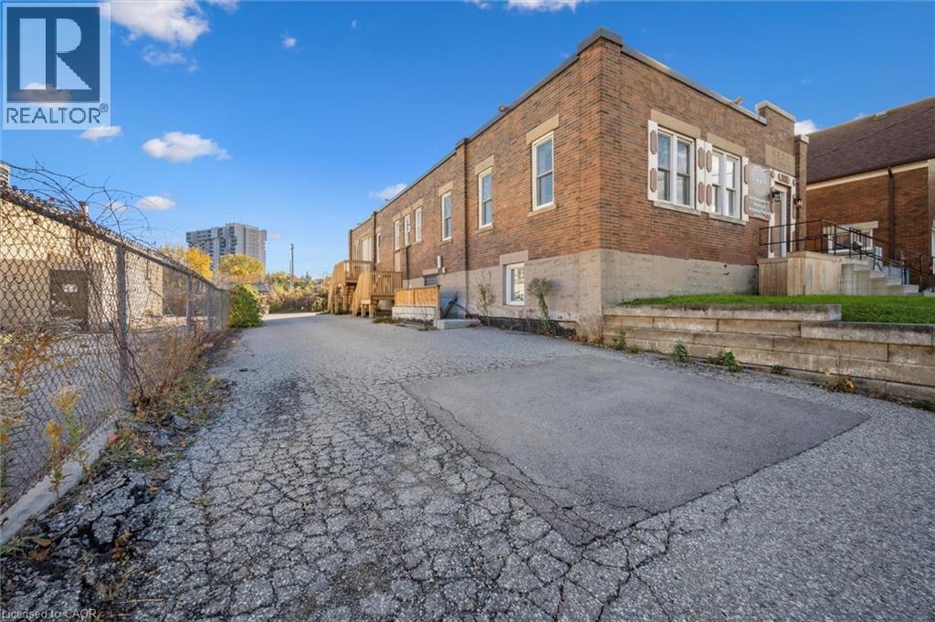 325 Breithaupt Street, Kitchener, Ontario N2H 5H6 - Photo 3 - 40786369