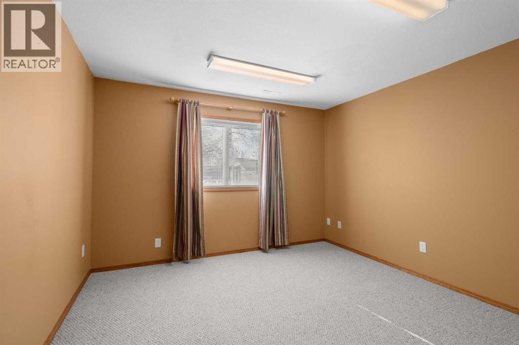 7 Regent Close, Lacombe, Alberta  T4L 2H6 - Photo 22 - A2292118