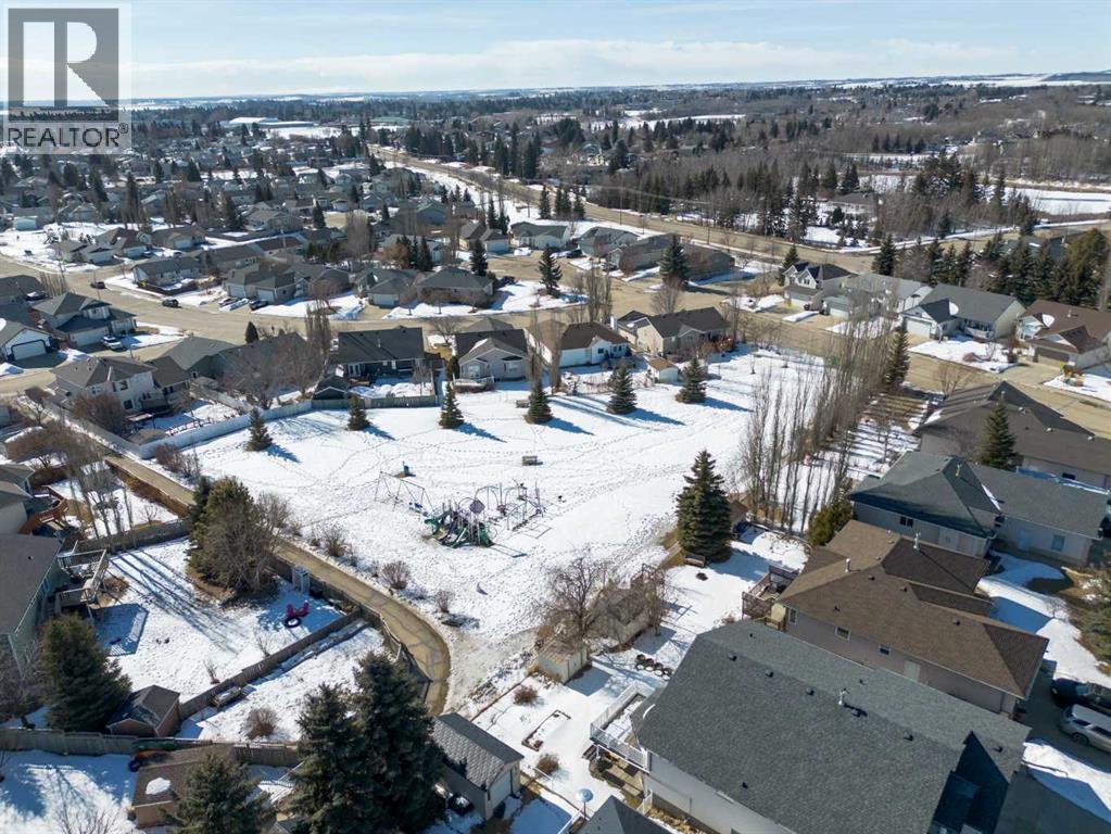 7 Regent Close, Lacombe, Alberta  T4L 2H6 - Photo 39 - A2292118
