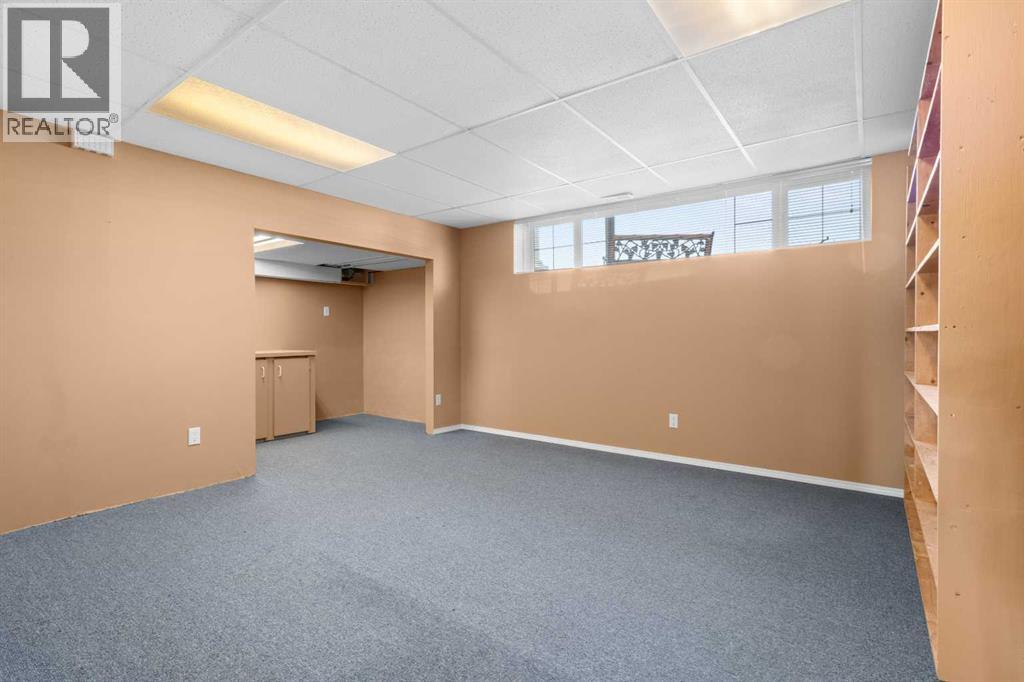 7 Regent Close, Lacombe, Alberta  T4L 2H6 - Photo 25 - A2292118