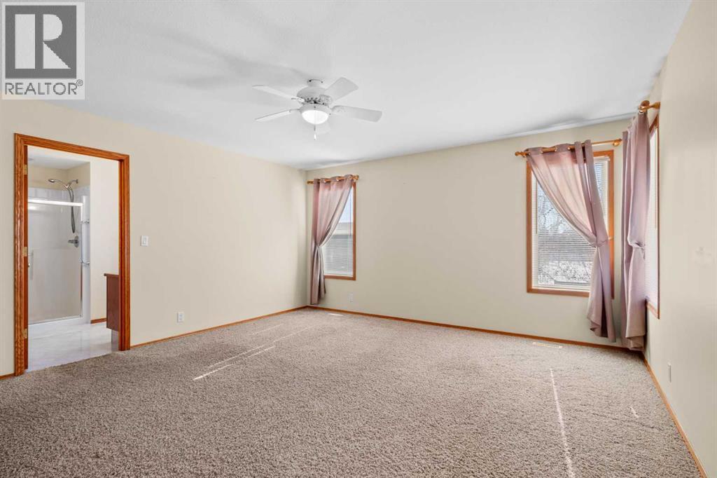 7 Regent Close, Lacombe, Alberta  T4L 2H6 - Photo 14 - A2292118