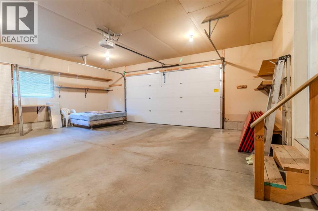 7 Regent Close, Lacombe, Alberta  T4L 2H6 - Photo 27 - A2292118