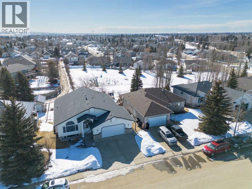 7 Regent Close, Lacombe, Alberta  T4L 2H6 - Photo 38 - A2292118