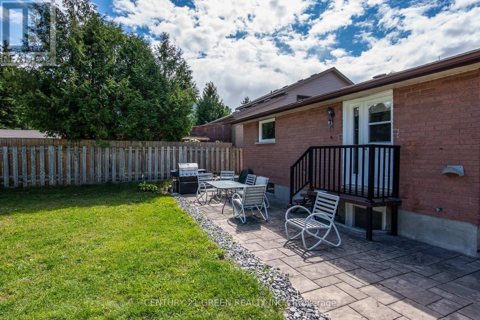 8 Pamela Place, Guelph, Ontario  N1H 8C9 - Photo 7 - X12876014