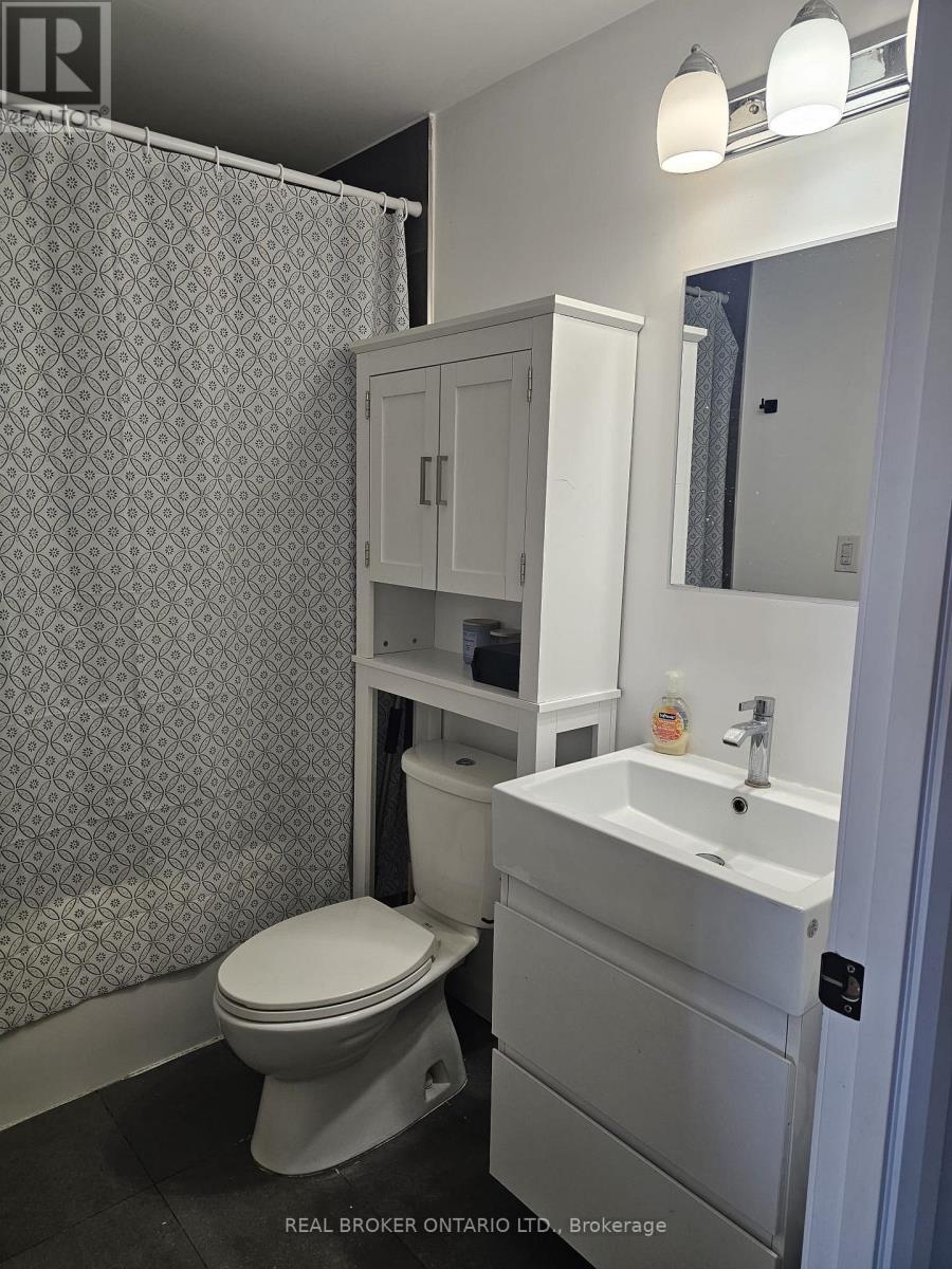 402 - 7 Erie Avenue, Brantford, Ontario  N3S 2E7 - Photo 12 - X12876046