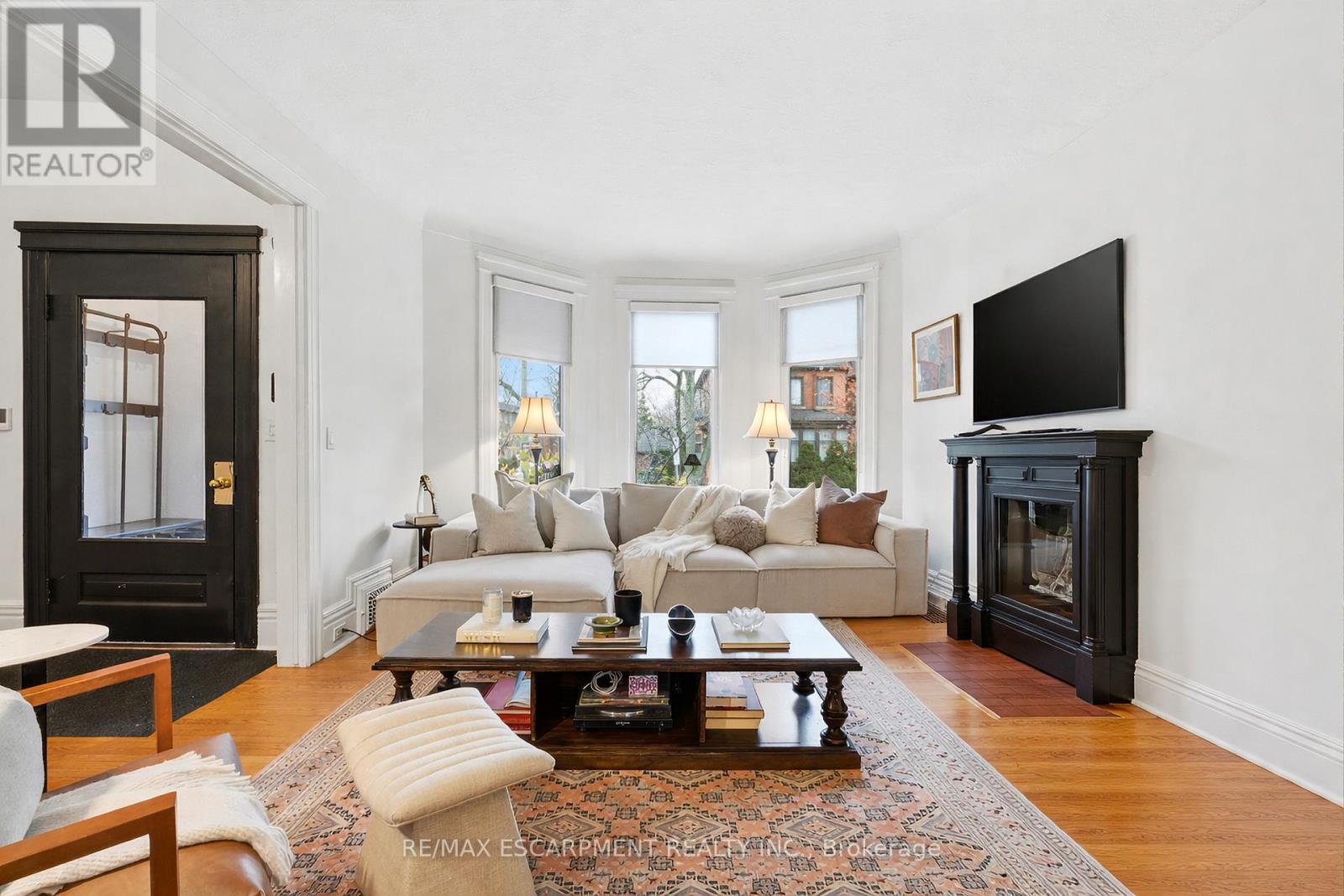 141 Markland Street, Hamilton, Ontario  L8P 2K3 - Photo 8 - X12876110