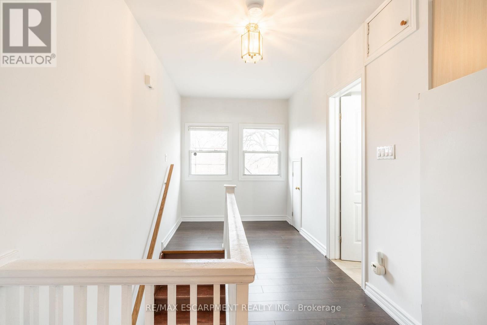 3 - 80 St. Clair Avenue, Hamilton, Ontario  L8M 2N5 - Photo 24 - X12876134