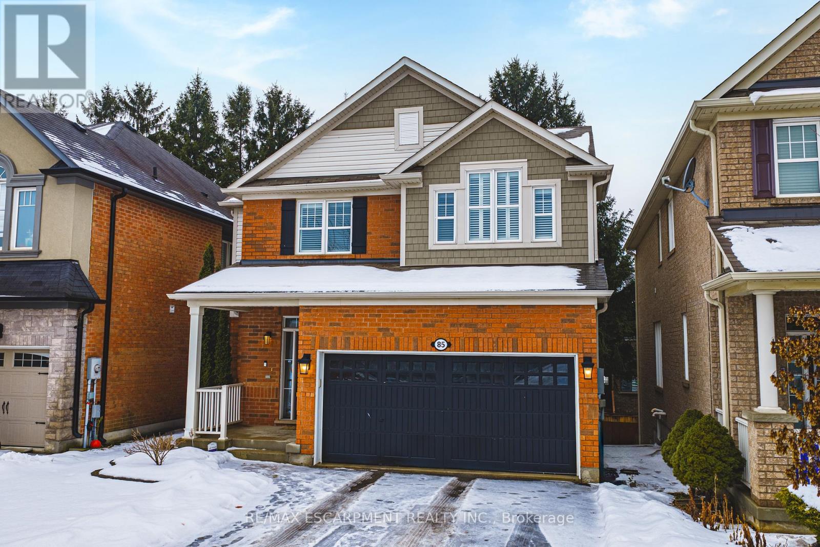 85 Peer Court, Hamilton, Ontario  L9K 0C5 - Photo 2 - X12876150