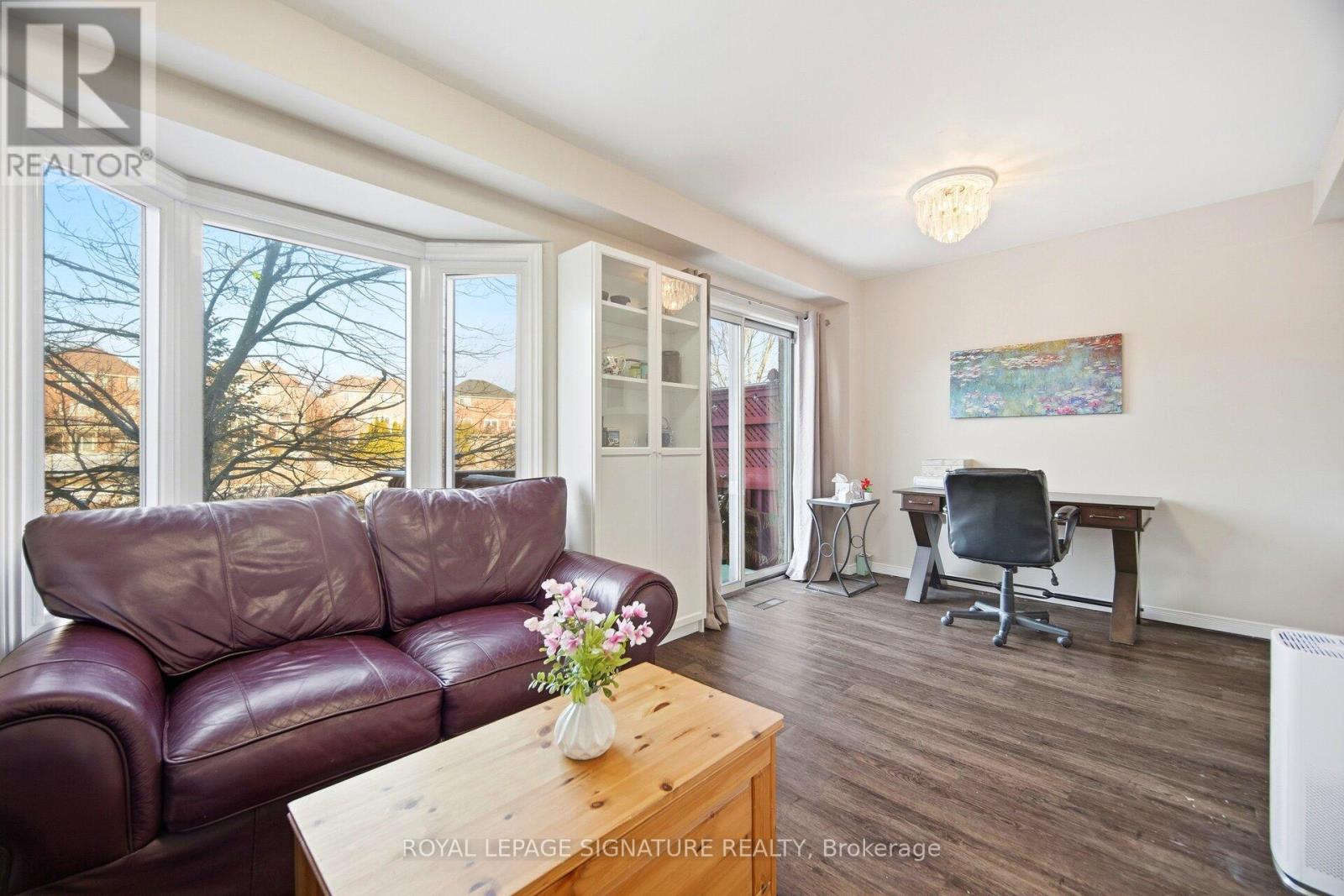 6945 Gracefield Drive, Mississauga, Ontario  L5N 6T9 - Photo 13 - W12814924