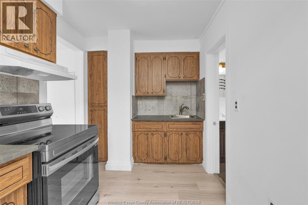 759 Pierre Avenue Unit# 3, Windsor, Ontario  N9A 2K4 - Photo 9 - 26005242