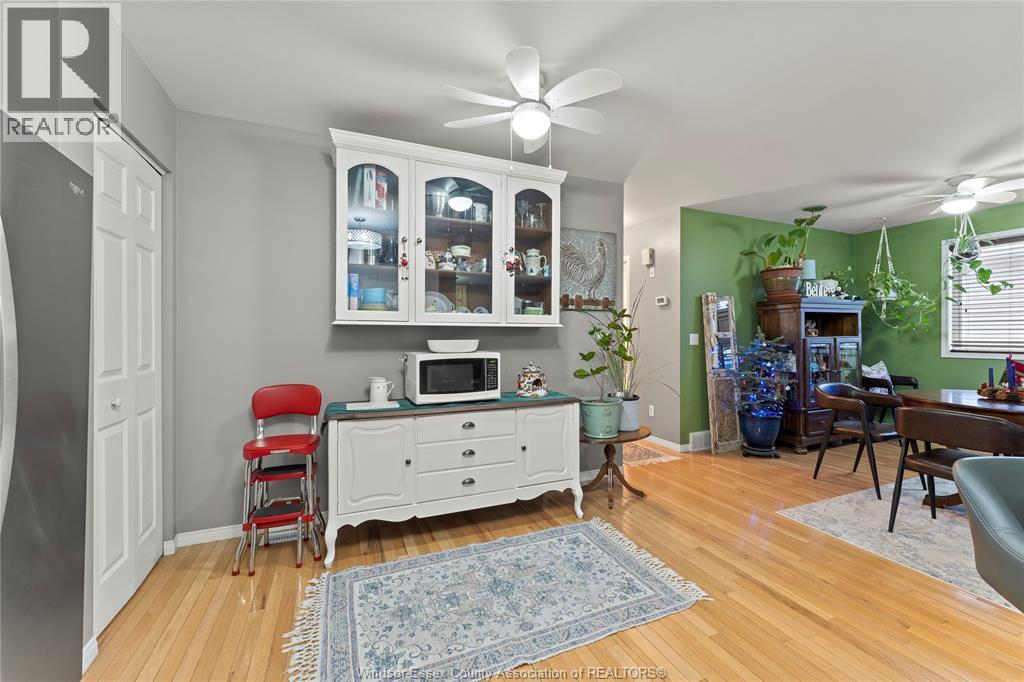 421 Merrill, Lasalle, Ontario  N9J 3R2 - Photo 20 - 26005240