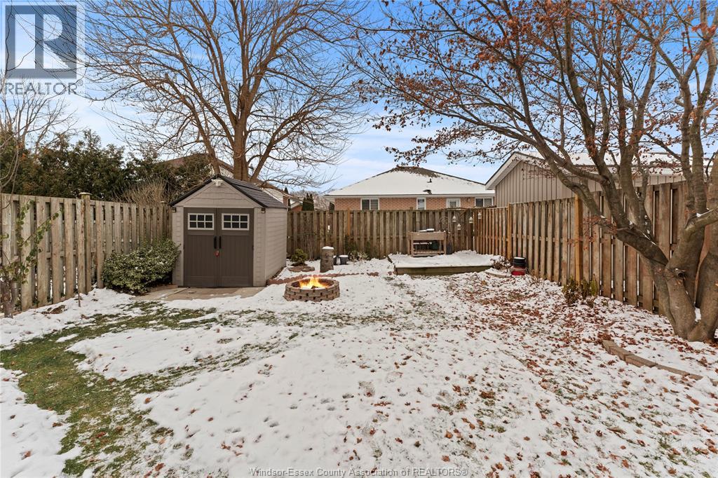 421 Merrill, Lasalle, Ontario  N9J 3R2 - Photo 29 - 26005240