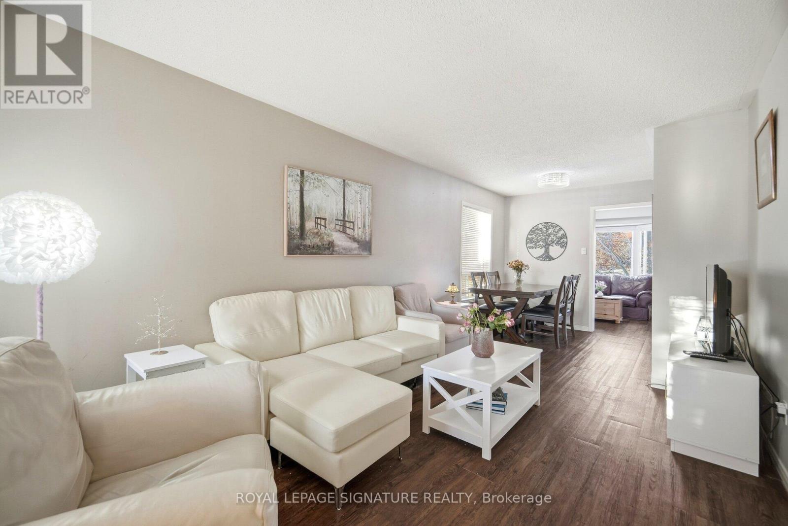 6945 Gracefield Drive, Mississauga, Ontario  L5N 6T9 - Photo 6 - W12814924