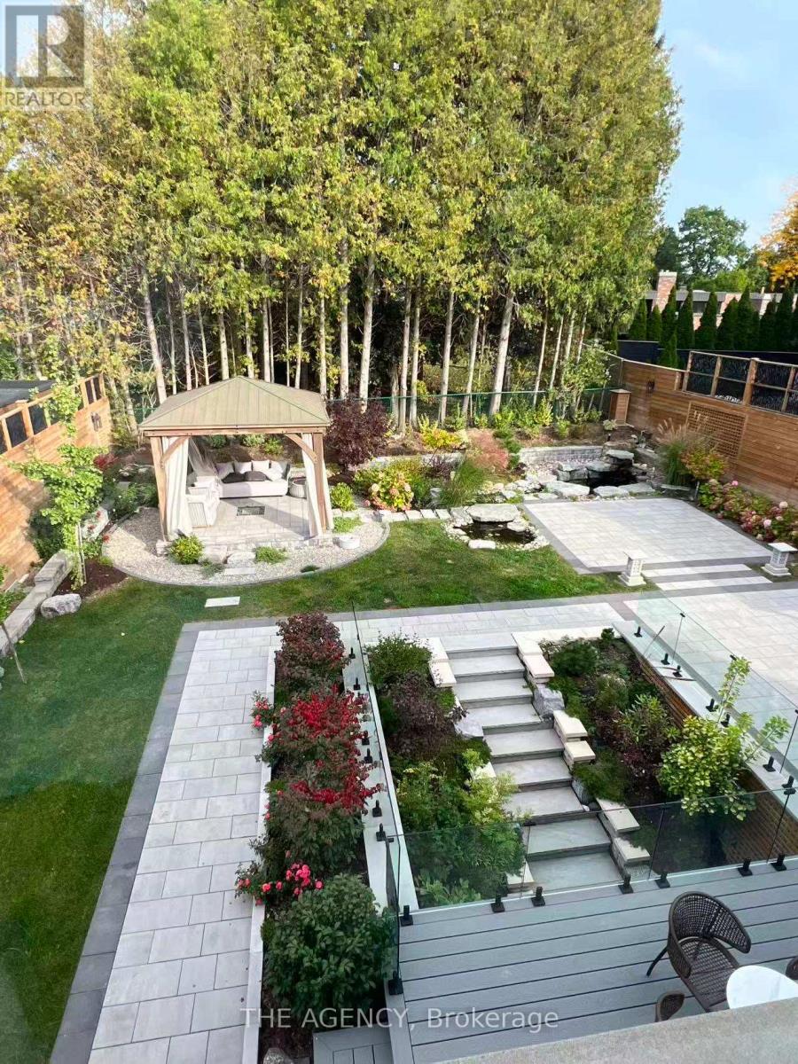 18 Suncrest Drive, Toronto, Ontario  M3C 2L2 - Photo 37 - C12872638