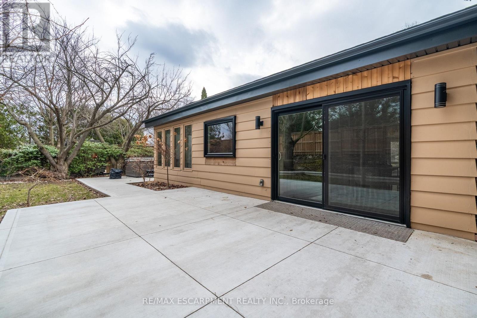 7 Glenmorris Drive, Hamilton, Ontario  L9H 1S5 - Photo 42 - X12875628