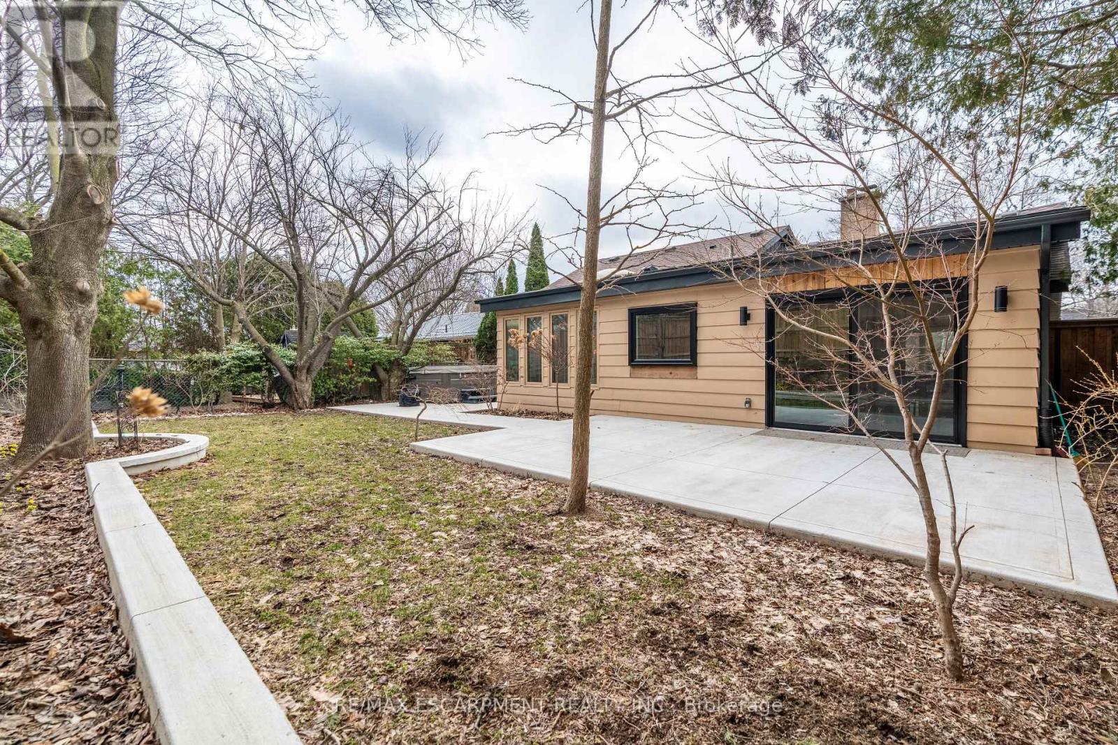 7 Glenmorris Drive, Hamilton, Ontario  L9H 1S5 - Photo 43 - X12875628