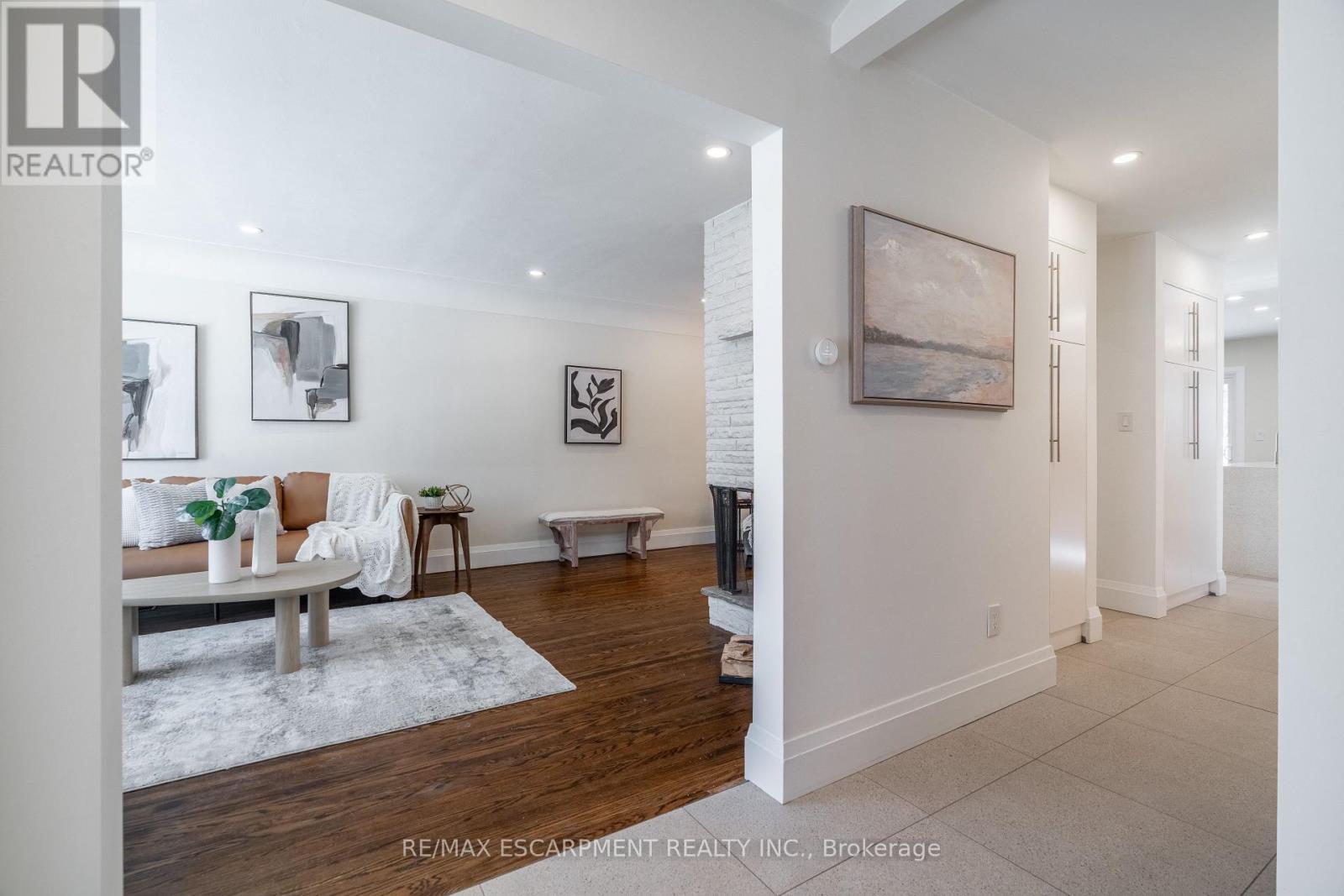 7 Glenmorris Drive, Hamilton, Ontario  L9H 1S5 - Photo 6 - X12875628