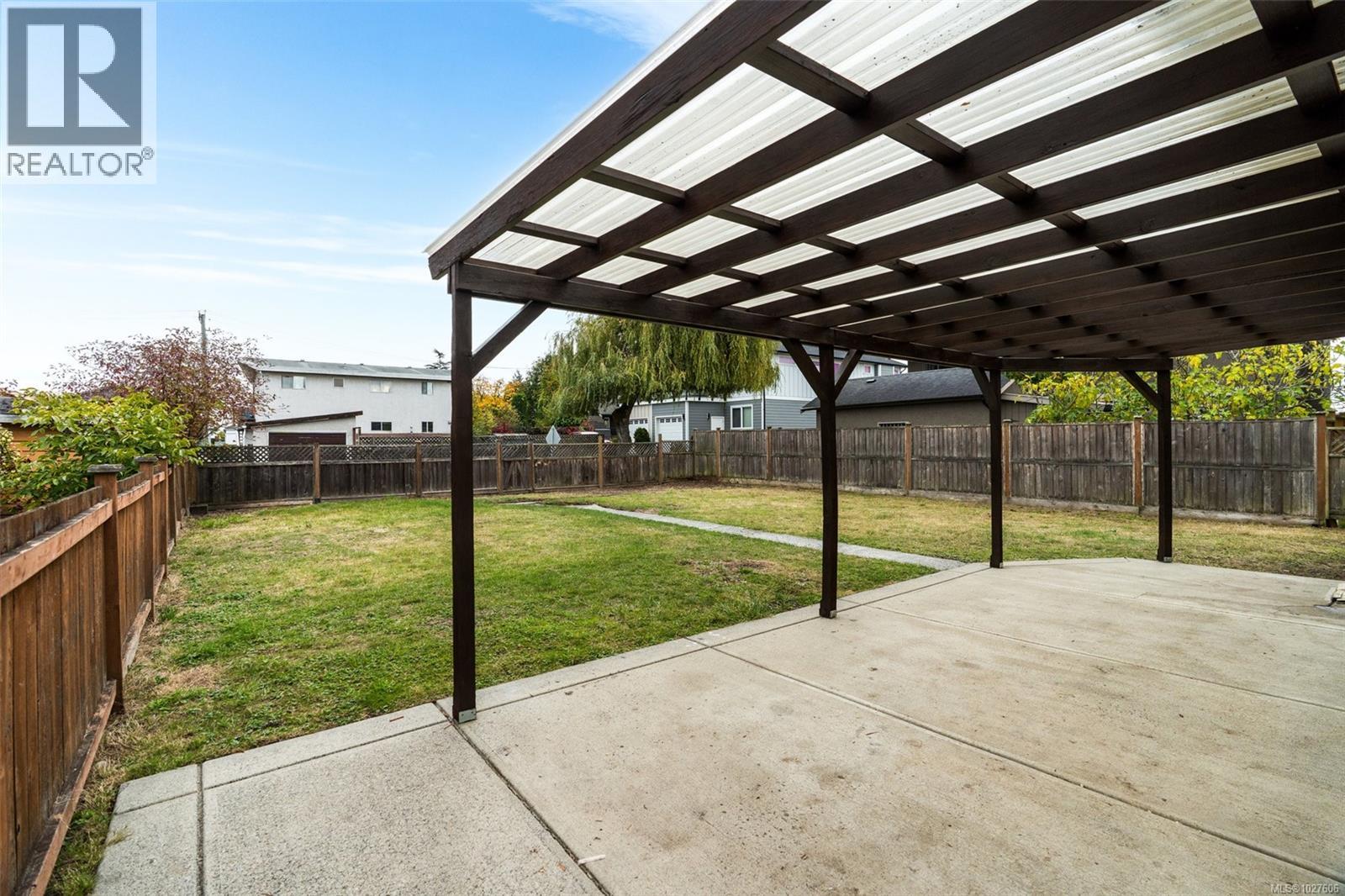 9617 Fourth St, Sidney, British Columbia  V8L 2Y5 - Photo 10 - 1027606