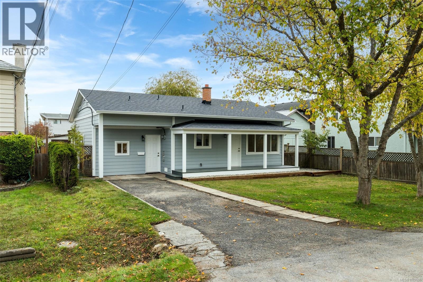 9617 Fourth St, Sidney, British Columbia  V8L 2Y5 - Photo 8 - 1027606