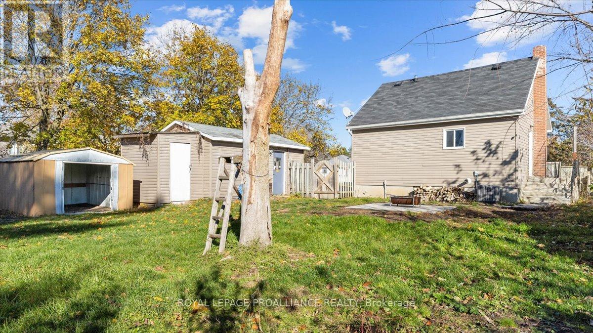 260 Sidney Street, Quinte West, Ontario  K8V 2T6 - Photo 15 - X12876270