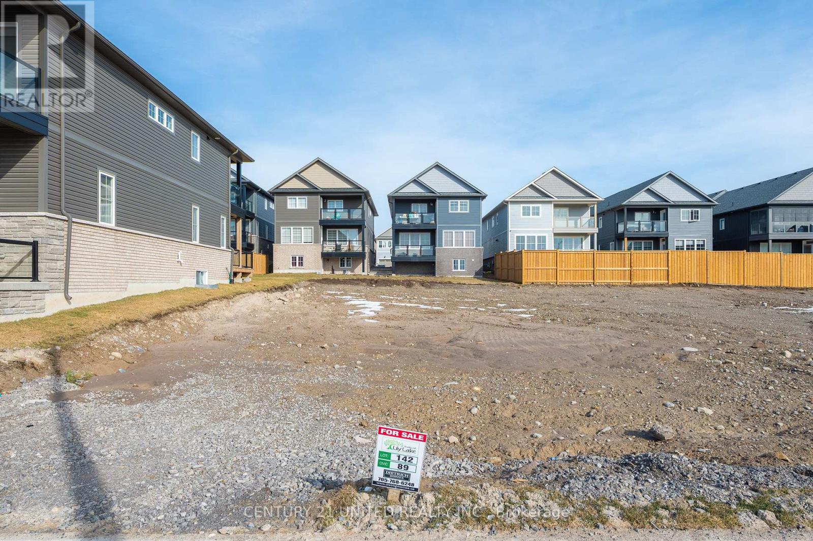 87 YORK DRIVE, Peterborough, Ontario