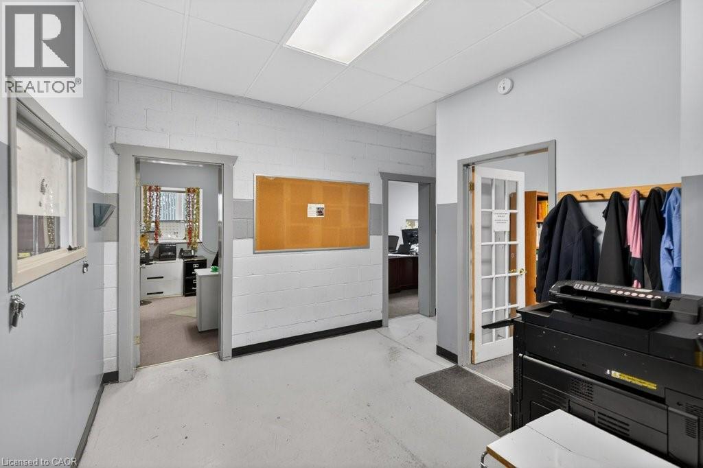 1416 Graham's Lane, Burlington, Ontario  L7S 1W3 - Photo 4 - 40800476