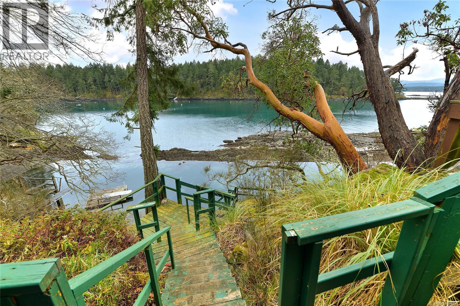 246 Leighton Lane, Mayne Island, British Columbia  V0N 2J2 - Photo 5 - 1026055