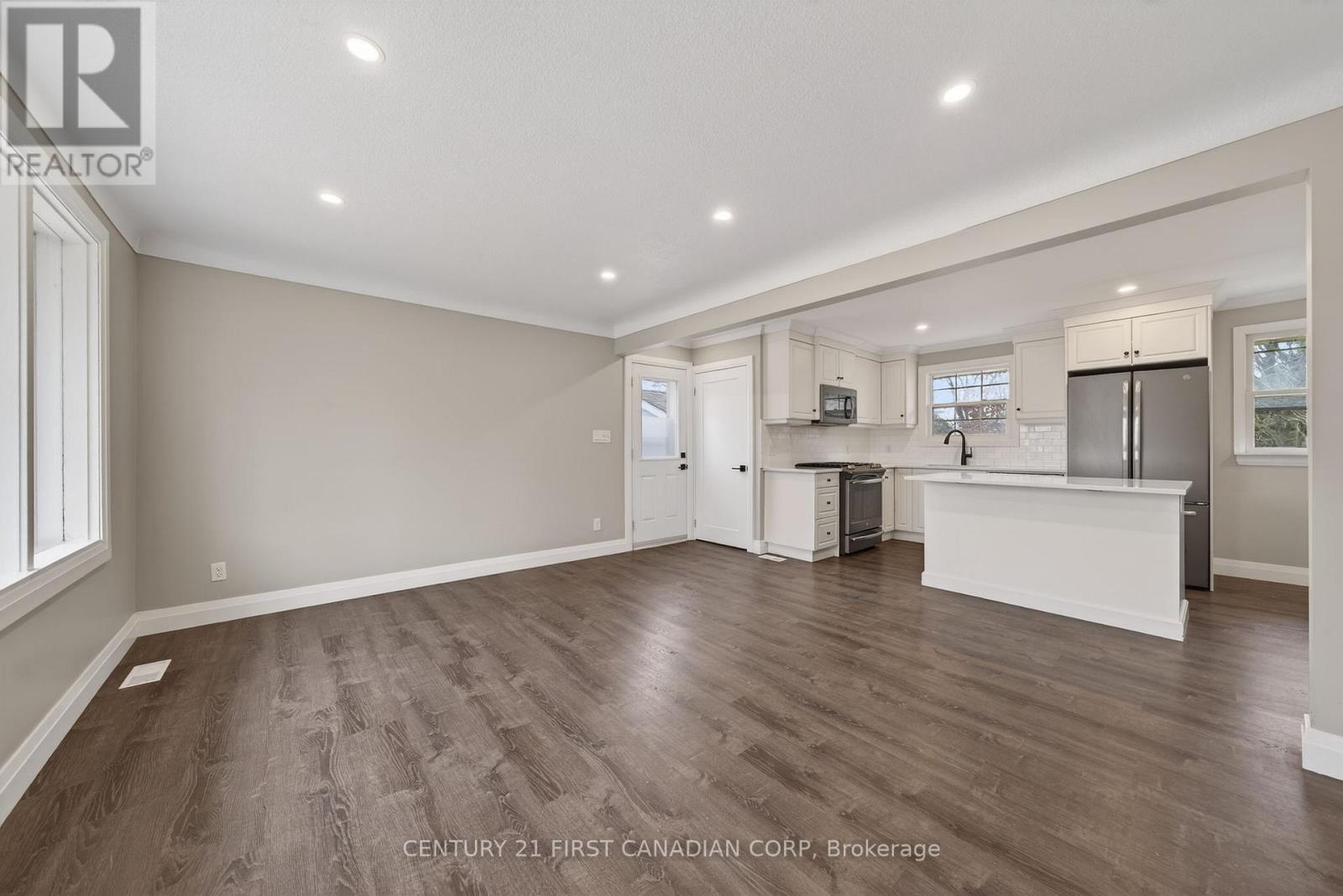 248 Beattie Street, Strathroy-Caradoc, Ontario  N7G 2X3 - Photo 5 - X12876386