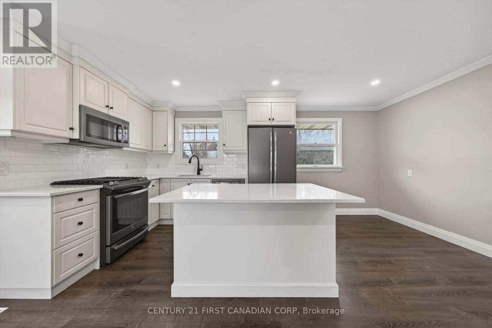 248 Beattie Street, Strathroy-Caradoc, Ontario  N7G 2X3 - Photo 8 - X12876386