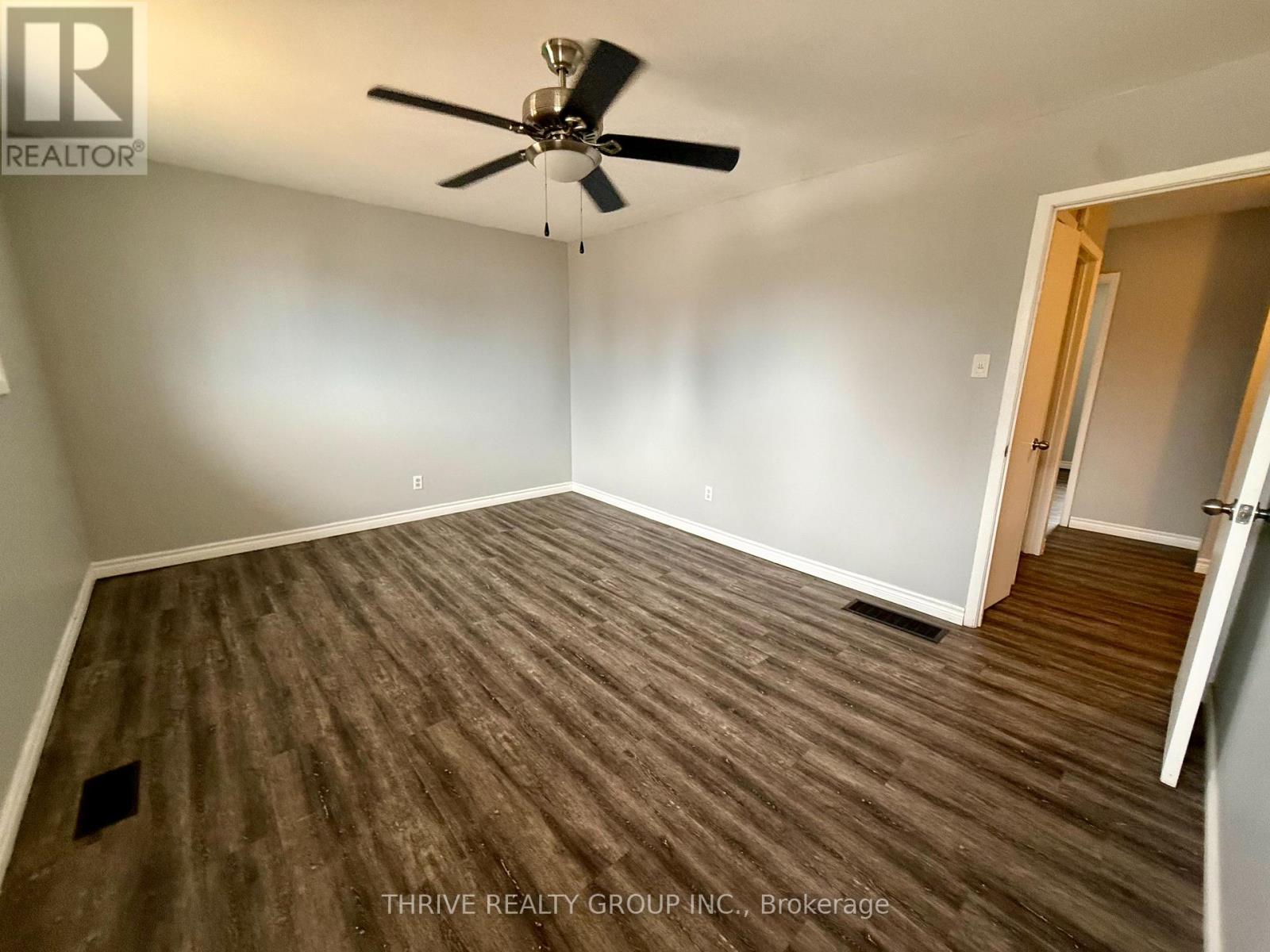 161 Toulon Crescent, London East, Ontario  N5V 1J4 - Photo 6 - X12876432